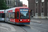 Bremen sporvognslinje 4 med lavgulvsledvogn 3107 på Am Markt (2014)