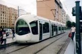 Lyon sporvognslinje T3 med lavgulvsledvogn 57 ved Gare Part-Dieu Villette (2007)