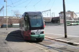 Rom sporvognslinje 14 med lavgulvsledvogn 9115 nær Porta Maggiore (2010)