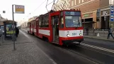 Sankt Petersborg sporvognslinje 49 med ledvogn 1081 ved Ligovskiy prospekt (2017)
