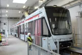 Aarhus lavgulvsledvogn 1107-1207 inde i remisen Trafik- og Servicecenter (2017)