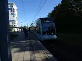 Aarhus letbanelinje L1 med lavgulvsledvogn 2102-2202 ved Løgten (2022)