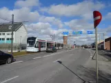 Aarhus letbanelinje L2 med lavgulvsledvogn 1111-1211 ved Vandtårnet (2018)
