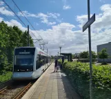 Aarhus letbanelinje L2 med lavgulvsledvogn 2108-2208 ved Rude Havvej (2021)