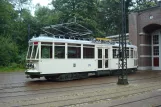 Arnhem motorvogn 76 foran remisen Tramremise, Arnhem (2014)