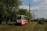 Awdijiwka sporvognslinje 1 med motorvogn 044 nær Avdeyevskiy Coke Plant (2012)