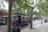 Barcelona 55, Tramvía Blau med motorvogn 8 på Av. del Tibidabo (2012)