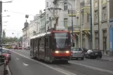 Bratislava sporvognslinje 13 med ledvogn 7118 på Špitálska (2008)