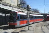 Bratislava sporvognslinje 8 med ledvogn 7107 ved Hlavná stanica (2008)