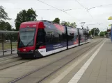 Braunschweig sporvognslinje 1 med lavgulvsledvogn 1468 ved Stadion (Schwarzer Berg) (2022)
