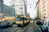 Bruxelles sporvognslinje 52 med ledvogn 7941 på Avenue Fonsny (2007)