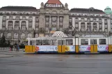 Budapest sporvognslinje 19 med ledvogn 1400 ved Szent Gellért tér - Műegyetem M (2013)