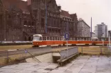 Chemnitz sporvognslinje 2 med motorvogn 503 ved Zentralhaltestelle (1990)