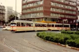 Düsseldorf sporvognslinje 705 med ledvogn 2412 på Konrad-Adenauer-Platz (Hauptbahnhof) (1981)