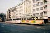 Düsseldorf sporvognslinje 709 med ledvogn 2408 ved Charlotterstraße/Oststraße (1996)