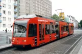 Frankfurt am Main sporvognslinje 11 med lavgulvsledvogn 015 ved Börneplatz (2003)