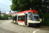 Gdańsk sporvognslinje 11 med lavgulvsledvogn 1025 "Johanna Henriette Schopenhauer" ved Oliwa (2011)