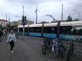 Gøteborg sporvognslinje 1 med lavgulvsledvogn 420 "Harry Persson" ved Järntorget (2018)