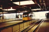 Haag sporvognslinje 7 med motorvogn 1118 ved Den Haag Centraal (1981)