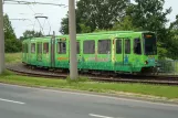 Hannover sporvognslinje 1 med ledvogn 6196 ved Laatzen (2010)