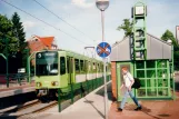 Hannover sporvognslinje 5 med ledvogn 6047 ved Anderten (2002)