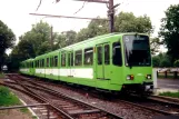 Hannover sporvognslinje 5 med ledvogn 6136 på Hans-Böckler-Allee (2000)