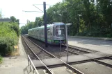 Hannover sporvognslinje 7 med ledvogn 2548 på Wallensteinstraße (2014)