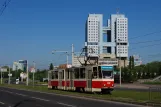Kaliningrad sporvognslinje 5 med ledvogn 602 på Moskoskiy Prospekt (2012)