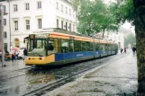 Karlsruhe sporvognslinje 1 med ledvogn 305 på Markplatz (2007)
