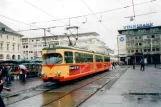Karlsruhe sporvognslinje 5 med ledvogn 202 på Markplatz (2007)