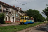 Kramatorsk sporvognslinje 3 med motorvogn 0056 på Tsentralna Street (2012)