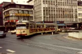 Krefeld sporvognslinje 044 med ledvogn 822 i krydset Ostwall/Hansastraße (1981)