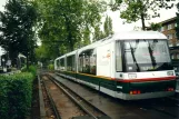 Lille sporvognslinje T med lavgulvsledvogn 06 nær Croise Laroche (2002)