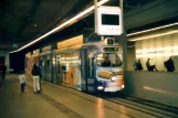 Linz sporvognslinje 3 med ledvogn 74 ved Hauptbahnhof (2004)