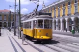 Lissabon ekstralinje 25E med motorvogn 547 ved Praça do Cormércio (2003)