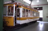 Lissabon motorvogn 330 i Museu da Carris (2003)