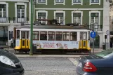 Lissabon sporvognslinje 12E med motorvogn 563 ved Praça da Figueira (2013)