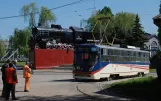 Lugánsk sporvognslinje 6 med motorvogn 305 ved Fabryka Lokomotyw (2011)