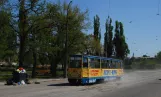 Luhánsk sporvognslinje 1 med motorvogn 190 på Frunze Ulitsa (2011)