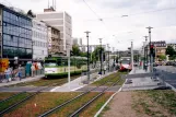 Mannheim sporvognslinje 6 med ledvogn 521 ved Kunsthalle (2003)