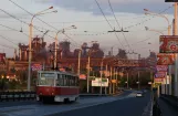Mariupol sporvognslinje 6 med motorvogn 980 på Schmidta Street (2012)