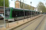 Milano sporvognslinje 31 med lavgulvsledvogn 7118 ved P.le Lagosta (2009)
