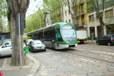 Milano sporvognslinje 7 med lavgulvsledvogn 7515 på Via Giulio Cesare Procaccini (2009)