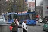 München sporvognslinje 16 med lavgulvsledvogn 2163 på Bayerstraße (2014)