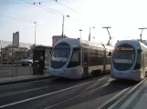 Napoli sporvognslinje 1 med lavgulvsledvogn 1115 ved Vespucci - Garibaldi (2014)