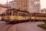 Neuchâtel regionallinje 215 med motorvogn 42 ved Place Pury (1980)