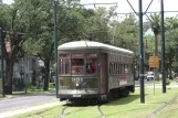 New Orleans linje 12 St. Charles Streetcar med motorvogn 951 ved Carrollton  S. Claiborne Avenue (2010)
