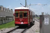 New Orleans linje 2 Riverfront med motorvogn 462 ved Toulouse (2010)
