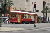 New Orleans linje 47 Canal Streetcar med motorvogn 2003 nær Port of New Orleans (2010)