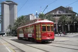 New Orleans linje 47 Canal Streetcar med motorvogn 2013 nær Canal / S Peters (2010)